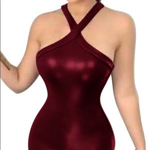 Strapless leather dress by @vestirenmoda